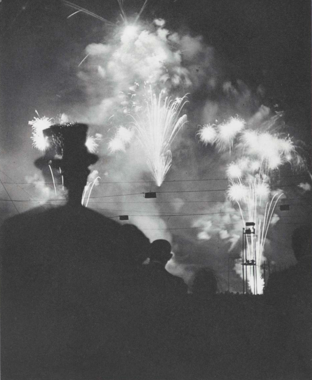 Nuit de Longchamps 1936.png